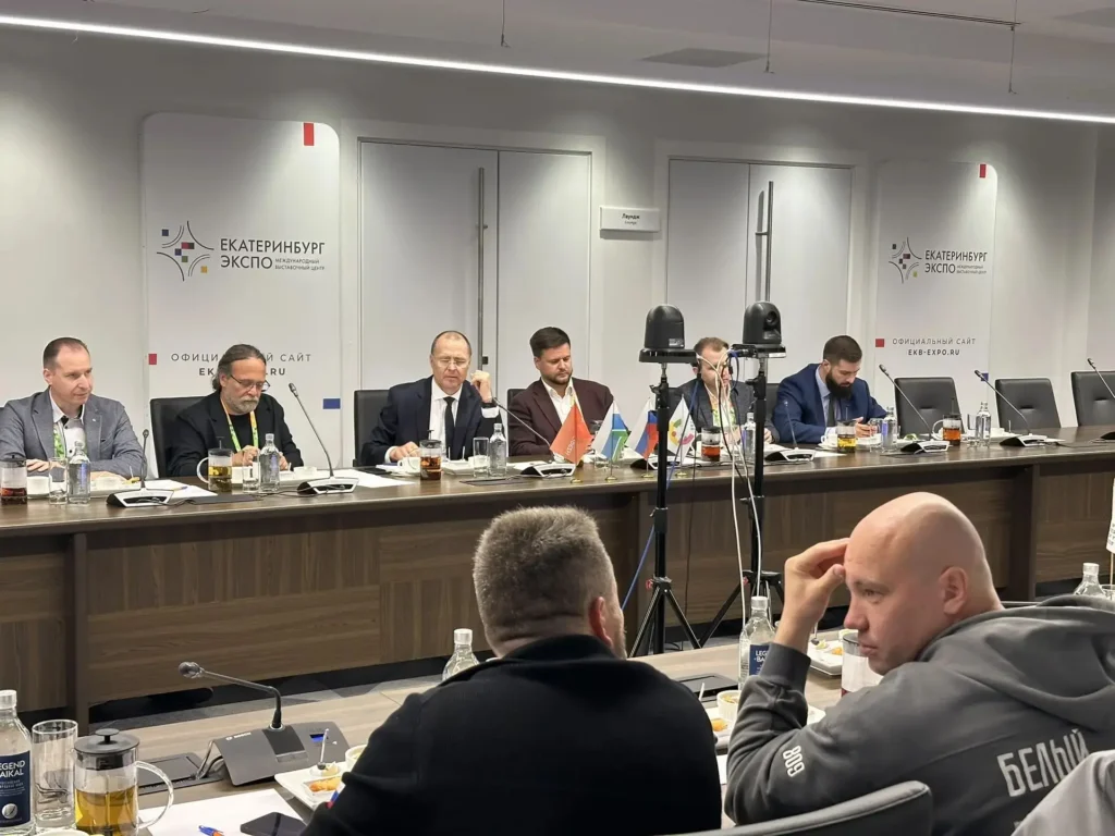На площадке Международного фестиваля молодёжи-2026 состоялась рабочая встреча Общественного совета